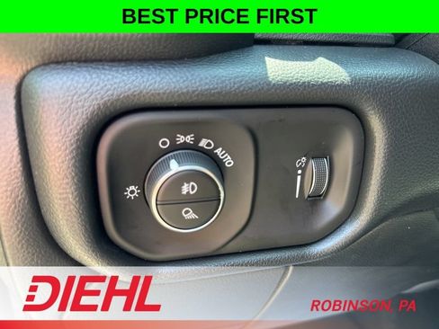 New 2026 RAM 2500 Tradesman AWD/4WD image 25