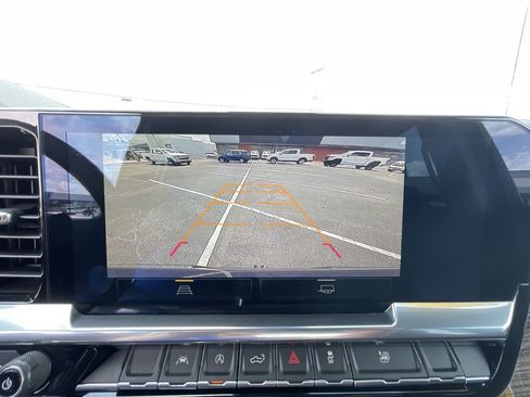 Certified 2023 Chevrolet Silverado 1500 RST AWD/4WD image 15
