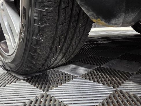 Used 2017 Honda Pilot Touring image 36