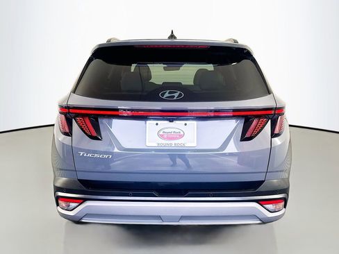 Used 2025 Hyundai Tucson Limited image 6