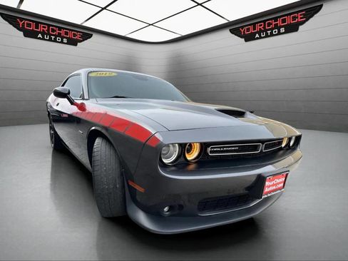Used 2019 Dodge Challenger R/T image 7