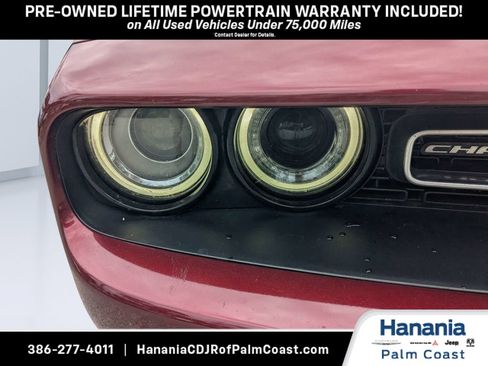 Used 2022 Dodge Challenger SXT RWD image 9
