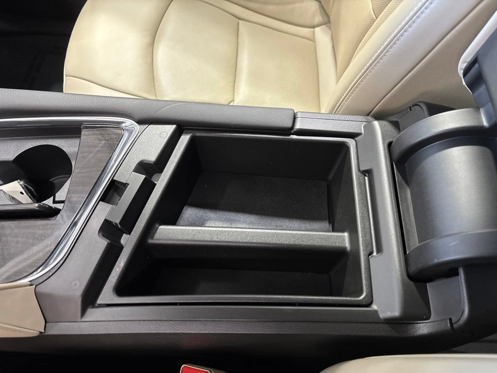 Used 2021 Buick Enclave Premium w/ Surround and Sites Package AWD/4WD image 39