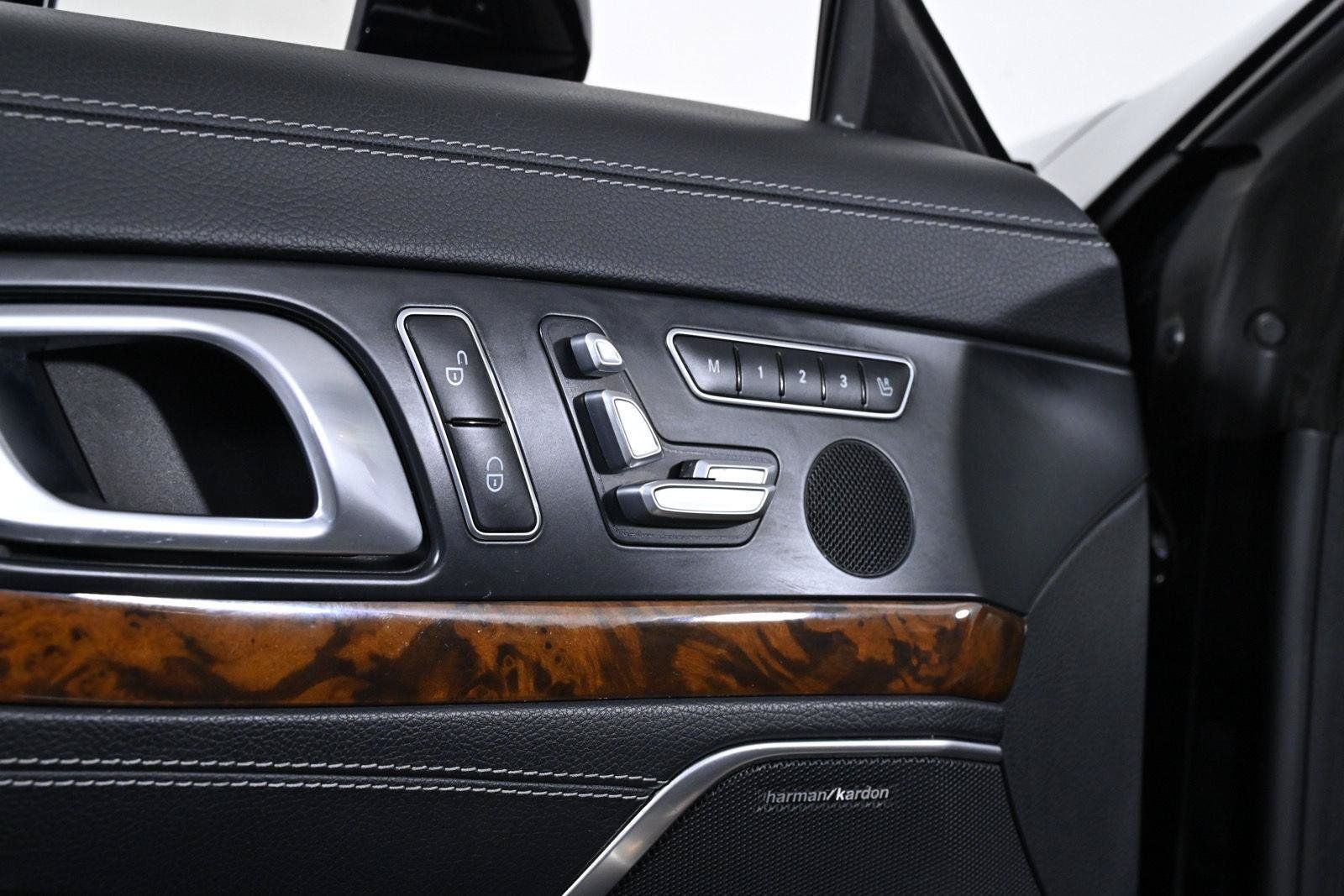 Used 2013 Mercedes-Benz SL 550 image 33