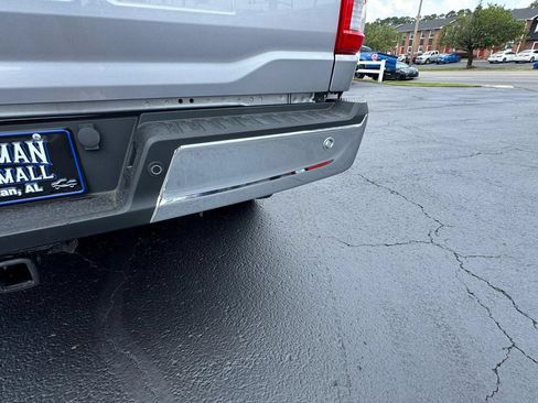 Used 2021 Ford F150 Lariat w/ Equipment Group 502A High AWD/4WD image 9