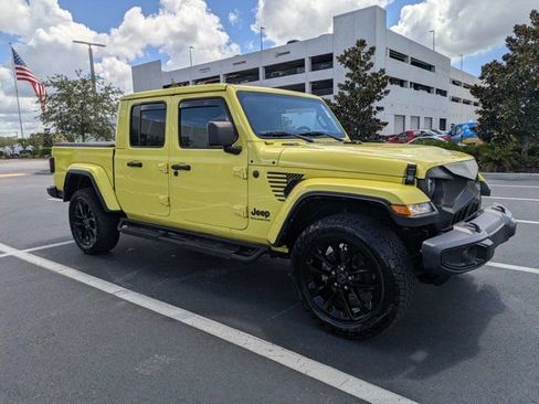Used 2024 Jeep Gladiator Sport AWD/4WD image 1