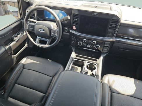 Used 2026 Ford F250 Lariat AWD/4WD image 29