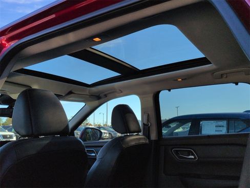 Used 2021 Nissan Rogue SL w/ Premium Package image 18