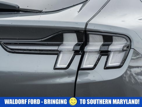 Used 2023 Ford Mustang Mach-E Premium image 7