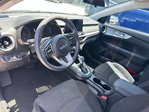 Used 2023 Kia Forte LXS w/ LXS Technology Package FWD image 15
