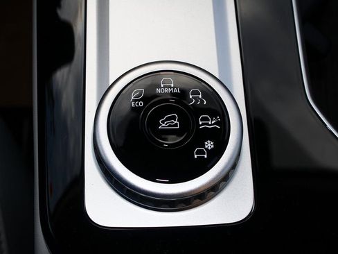 New 2026 Mitsubishi Outlander SEL image 39