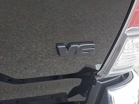 Certified 2023 Toyota Tacoma TRD Off-Road image 33