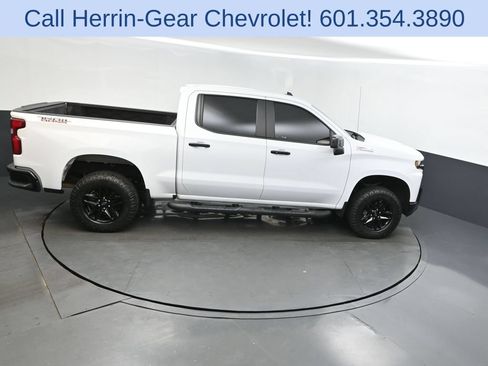 Used 2021 Chevrolet Silverado 1500 LT Trail Boss AWD/4WD image 30