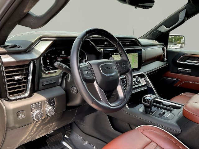 Used 2024 GMC Sierra 1500 Denali Ultimate AWD/4WD image 19
