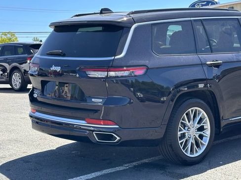 Used 2024 Jeep Grand Cherokee L Summit w/ Luxury Tech Group V AWD/4WD image 50