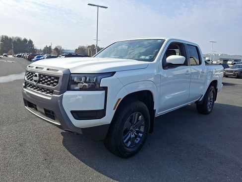 New 2026 Nissan Frontier SV w/ SV Convenience Package image 2