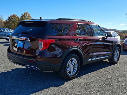 Certified 2022 Ford Explorer XLT w/ Equipment Group 202A AWD/4WD image 7
