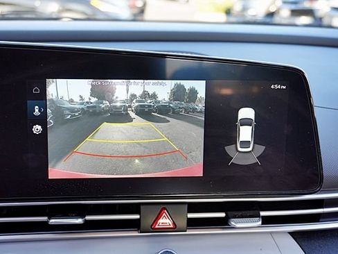 Certified 2023 Hyundai Elantra Limited FWD image 27