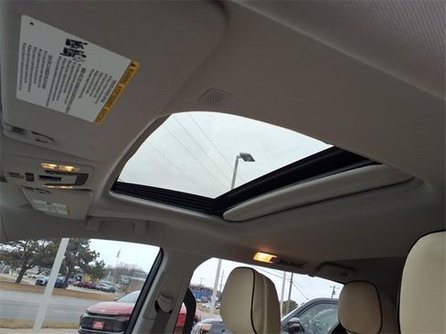 Certified 2021 Toyota Sienna LE image 16