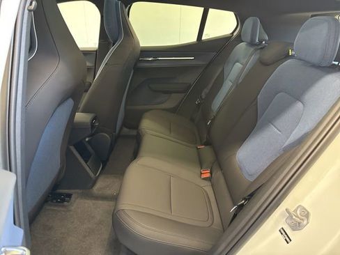 New 2026 Volvo EX30 Cross Country Ultra image 11