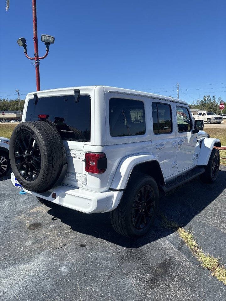 Used 2021 Jeep Wrangler Unlimited Sahara AWD/4WD image 6
