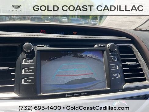 Used 2018 Toyota Highlander Plus AWD/4WD image 20
