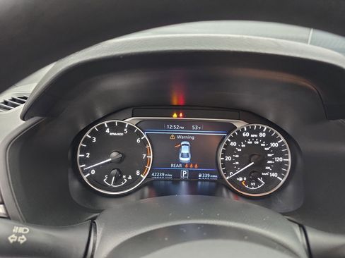 Used 2024 Nissan Altima 2.5 SV image 22