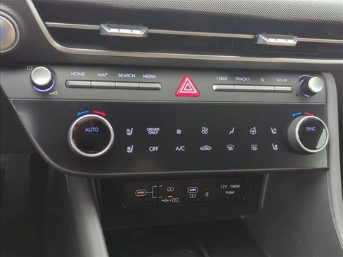 Certified 2025 Hyundai Sonata Limited FWD image 14