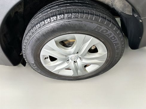 Used 2014 Toyota RAV4 LE FWD image 11