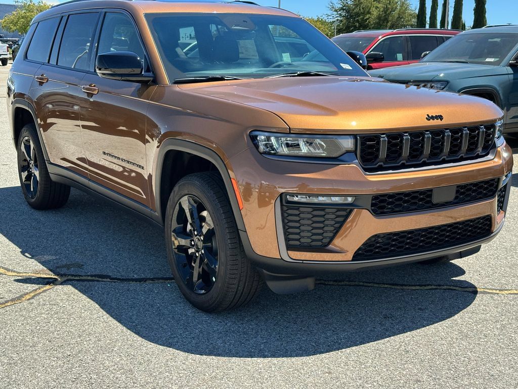 New 2026 Jeep Grand Cherokee L Limited w/ Limited Altitude Package RWD image 11