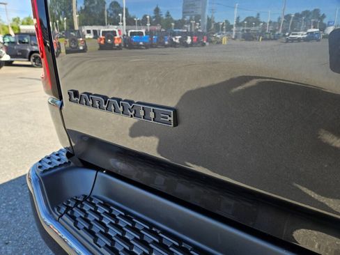 Used 2026 RAM 1500 Laramie w/ Night Edition AWD/4WD image 11