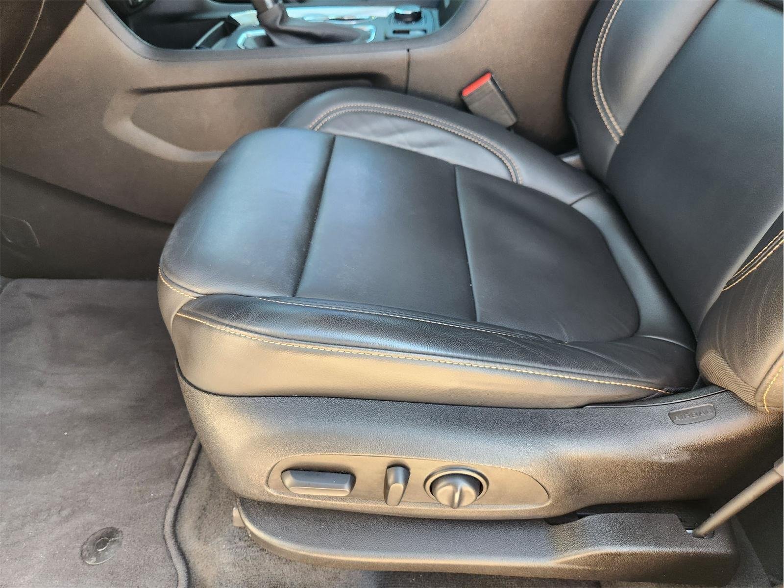 Certified 2021 Chevrolet Traverse RS FWD image 23