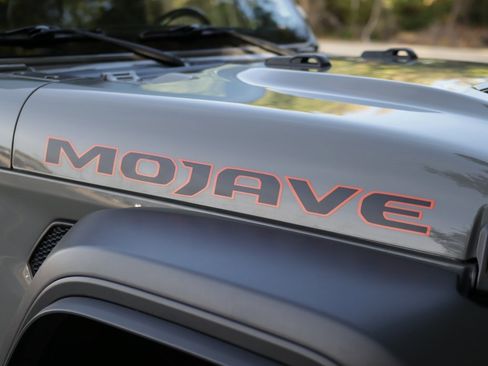 Used 2023 Jeep Gladiator Mojave w/ LED Lighting Group image 37