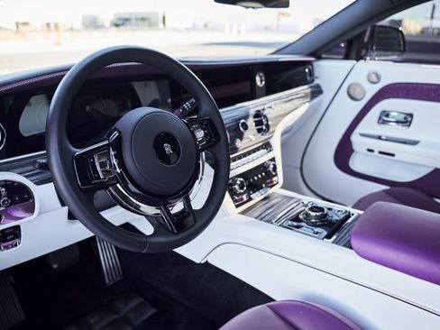 Used 2024 Rolls-Royce Spectre w/ Spectre Launch Package image 2
