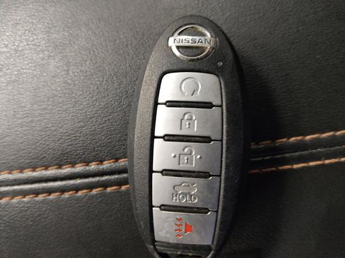 Used 2021 Nissan Sentra SR w/ SR Premium Package FWD image 32