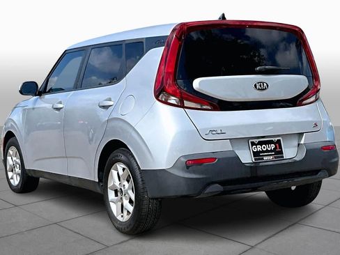 Used 2020 Kia Soul S image 12