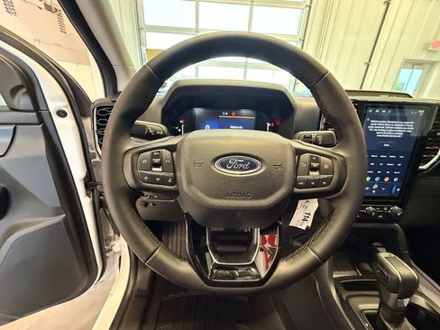 Used 2025 Ford Ranger XLT w/ FX4 Off-Road Package AWD/4WD image 31