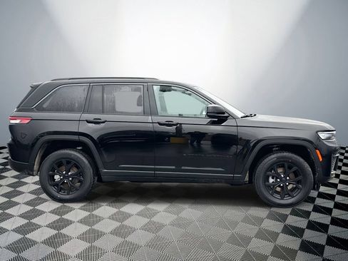 New 2026 Jeep Grand Cherokee Altitude AWD/4WD image 5