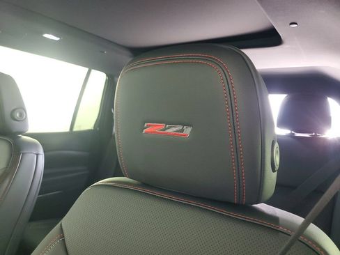 New 2026 Chevrolet Traverse Z71 w/ Enhanced Driving Package AWD/4WD image 32
