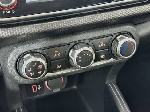Used 2018 Nissan Kicks S FWD image 19