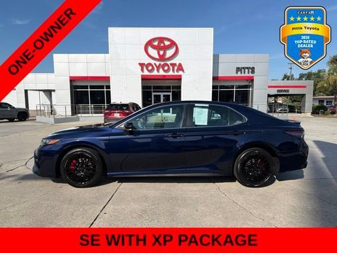 Used 2022 Toyota Camry SE FWD image 8