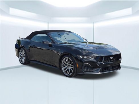 Used 2024 Ford Mustang GT Premium RWD image 7