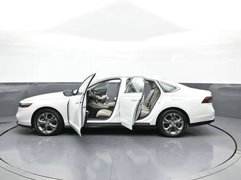Certified 2024 Honda Accord EX-L image 42