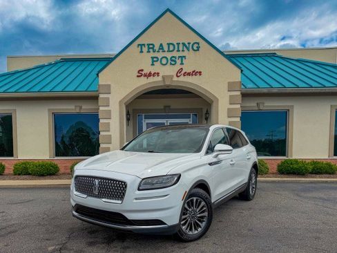 Used 2021 Lincoln Nautilus Reserve FWD image 2