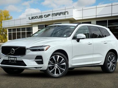Used 2022 Volvo XC60 B5 Momentum w/ Advanced Package
