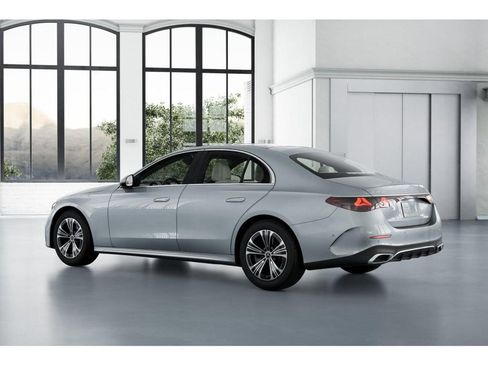 New 2026 Mercedes-Benz E 450 4MATIC Sedan image 30