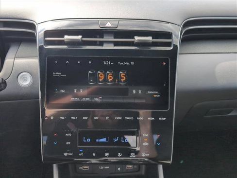 Used 2022 Hyundai Santa Cruz Limited image 13