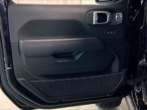 Used 2022 Jeep Wrangler Unlimited Rubicon w/ Steel Bumper Group image 21