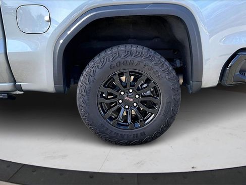 Used 2023 GMC Sierra 1500 AT4X image 36