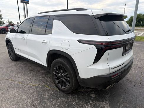 Used 2024 Chevrolet Traverse LT w/ Midnight/Sport Edition AWD/4WD image 4